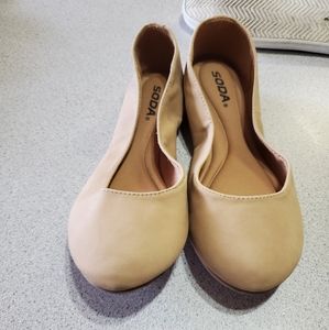 Nude Flats 8.5